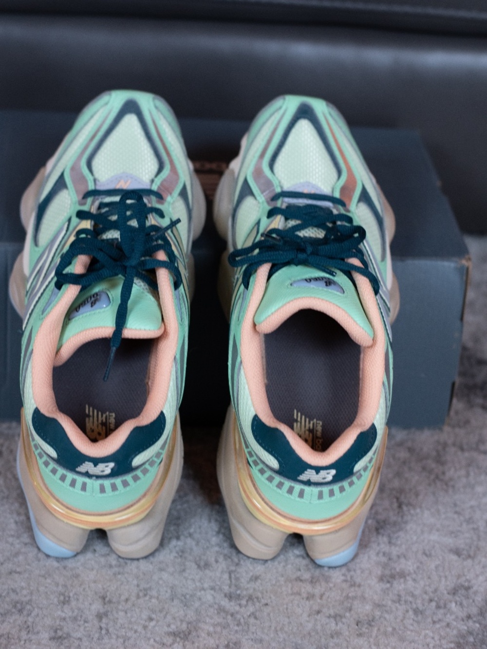 New Balance 9060 - Picture 5 of 8
